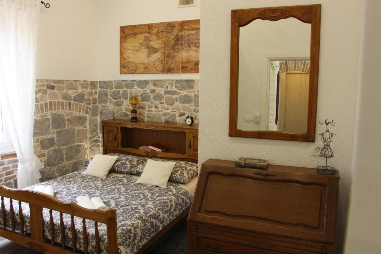 Old School Apartment Kaštela Εξωτερικό φωτογραφία