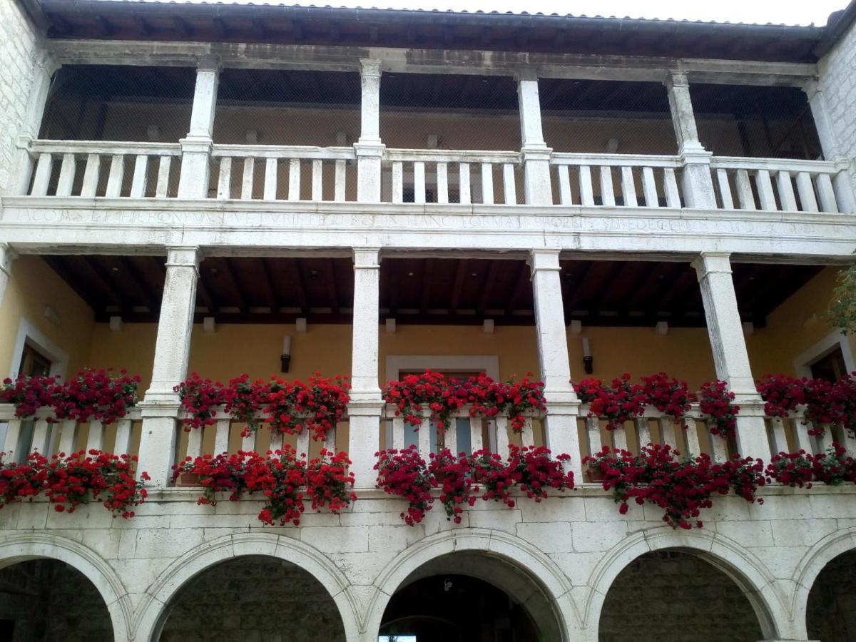 Old School Apartment Kaštela Εξωτερικό φωτογραφία